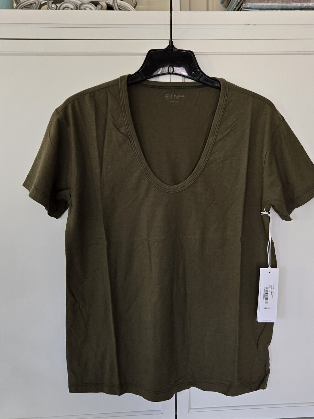 NWT Ag Adriano Goldschmied Olive Scoop Neck Short Sleeve Tee